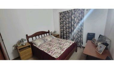 CASA A LA VENTA EN VALERIA DEL MAR CON DEPARTAMENTO SEPARADO