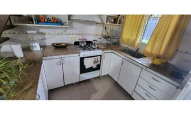 CASA A LA VENTA EN VALERIA DEL MAR CON DEPARTAMENTO SEPARADO