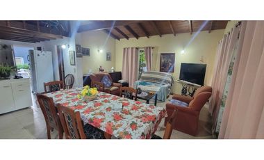 CASA A LA VENTA EN VALERIA DEL MAR CON DEPARTAMENTO SEPARADO