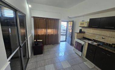 Departamento Tipo Casa en venta en Bernal Oeste