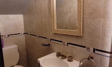 Casa en venta c/ cochera en Alto padilla