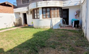 Casa en venta c/ cochera en Alto padilla