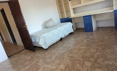 Casa en venta c/ cochera en Alto padilla