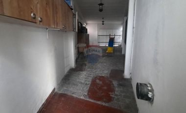 Venta de casa 3 amb, 12 octubre 1087 F. Varela