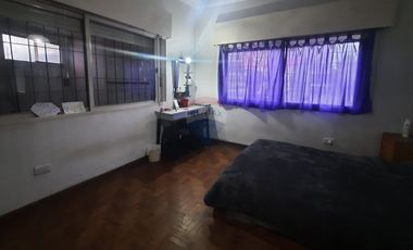 Venta de casa 3 amb, 12 octubre 1087 F. Varela