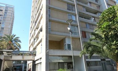 Local Comercial en Arriendo en Diagonal Paraguay N° 361 Local 4 Torre 10