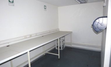 Local Comercial en Arriendo en Diagonal Paraguay N° 361 Local 4 Torre 10