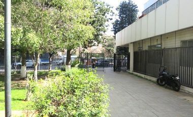 Local Comercial en Arriendo en Diagonal Paraguay N° 361 Local 4 Torre 10