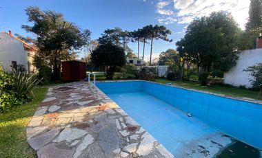 Venta Casa El Cortijo 5 amb. GRAN LOTE c Pileta