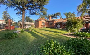 Venta Casa El Cortijo 5 amb. GRAN LOTE c Pileta