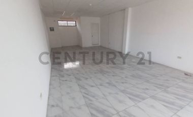 Plaza Comercial Colón y Babahoyo Alquilo Locales Comerciales Planta Alta 42m2