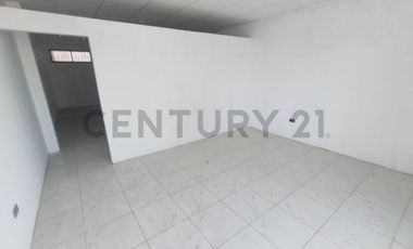 Plaza Comercial Colón y Babahoyo Alquilo Locales Comerciales Planta Alta 42m2