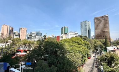 RENTA DE PENT HOUSE EN LOMAS DE CHAPULTEPEC III SECCIÓN CON ROOF GARDEN PRIVADO