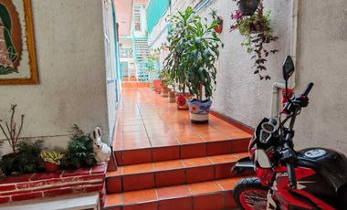 CASA CON DEPARTAMENTOS  Y LOCAL EN VENTA NICOLAS ROMERO