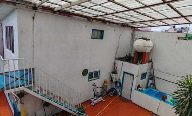 CASA CON DEPARTAMENTOS  Y LOCAL EN VENTA NICOLAS ROMERO