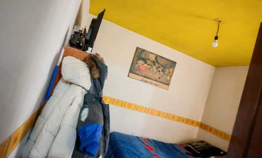 CASA CON DEPARTAMENTOS  Y LOCAL EN VENTA NICOLAS ROMERO