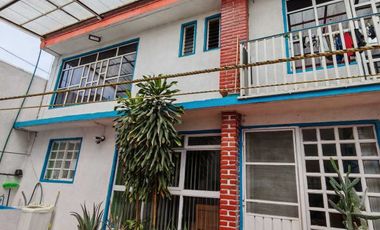 CASA CON DEPARTAMENTOS  Y LOCAL EN VENTA NICOLAS ROMERO