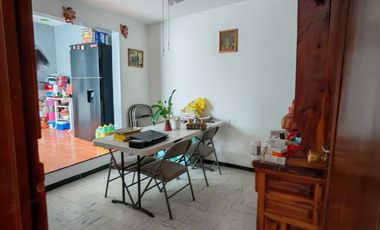 CASA CON DEPARTAMENTOS  Y LOCAL EN VENTA NICOLAS ROMERO