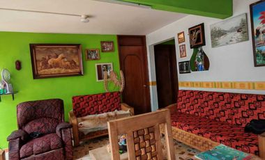 CASA CON DEPARTAMENTOS  Y LOCAL EN VENTA NICOLAS ROMERO