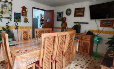 CASA CON DEPARTAMENTOS  Y LOCAL EN VENTA NICOLAS ROMERO