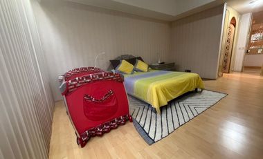 Casa en venta en Bosques de las Lomas. Jardín