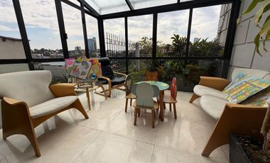 Casa en venta en Bosques de las Lomas. Jardín