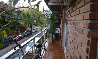 4 AMB CON DEPENDENCIA Y COCHERA