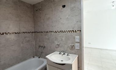 Departamento dos ambientes - Vista libre con balcon - Cuarto piso