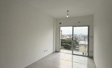 Departamento dos ambientes - Vista libre con balcon - Cuarto piso
