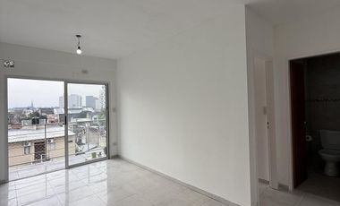 Departamento dos ambientes - Vista libre con balcon - Cuarto piso