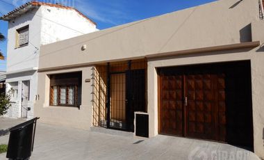 Casa en venta - Zona San juan