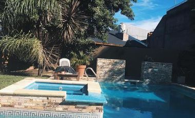 Zapiola 977 -  Monte Grande