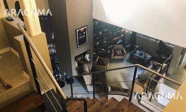 Zapiola 977 -  Monte Grande