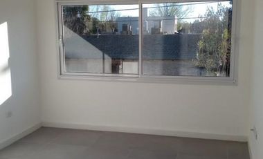 Casa en venta - 3 Dormitorios 3 Baños - Cochera - 314Mts2 - Carmen de Areco