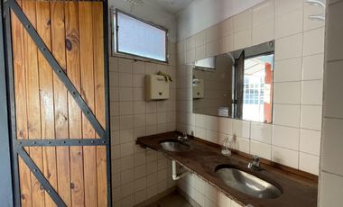 Galpón en España y Hospitales