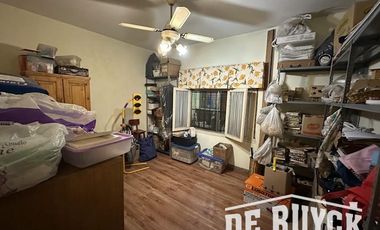 Casa con quincho en barrio San Emilio