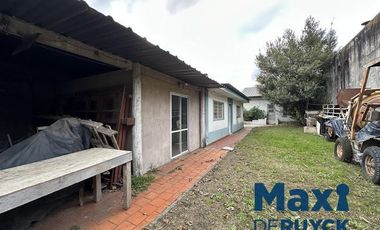 Casa 3 ambientes, verde, quincho