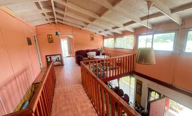 Casa en venta c/ estacionamiento en Yumbel