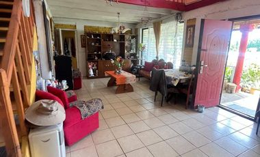 Casa en venta c/ estacionamiento en Yumbel