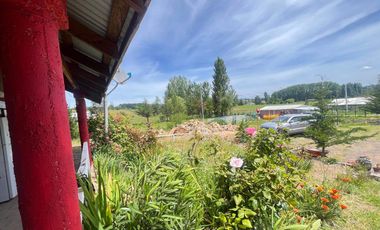 Casa en venta c/ estacionamiento en Yumbel