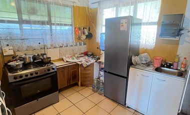 Casa en venta c/ estacionamiento en Yumbel