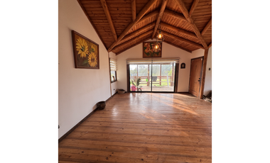 Acogedora casa en Santa Adela