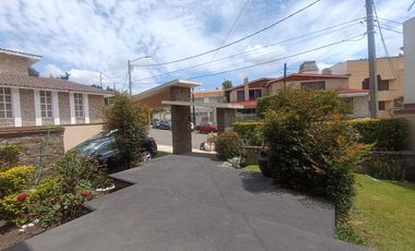 Casa en venta Club de Golf  San Carlos  Metepec Privada Paseo San José vista al campo de golf