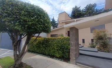 Casa en venta Club de Golf  San Carlos  Metepec Privada Paseo San José vista al campo de golf