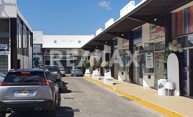 LOCAL COMERCIAL EN PLANTA BAJA CERCA DE LA UVM EN JURIQUILLA. - (3)