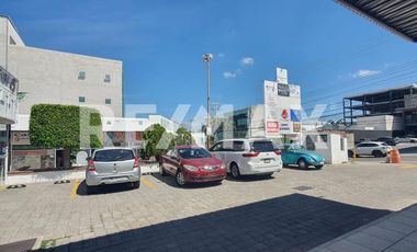 LOCAL COMERCIAL EN PLANTA BAJA CERCA DE LA UVM EN JURIQUILLA. - (3)