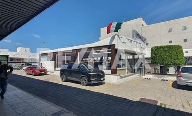 LOCAL COMERCIAL EN PLANTA BAJA CERCA DE LA UVM EN JURIQUILLA. - (3)