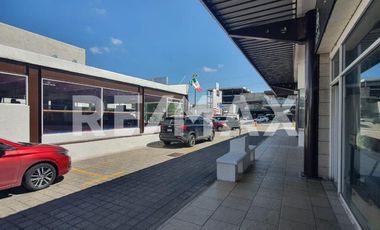 LOCAL COMERCIAL EN PLANTA BAJA CERCA DE LA UVM EN JURIQUILLA. - (3)