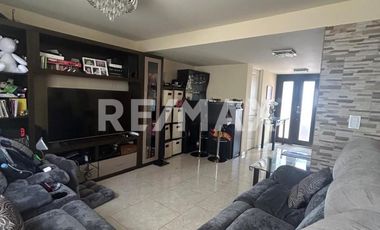 CASA EN VENTA EN JARDINES DEL ALBA  - (3)