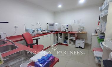 Céntrica clínica dental full equipada